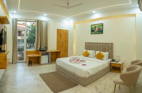 Mohaan Hotel | Mango Bloom River Resort By Excel Hotels & Resorts