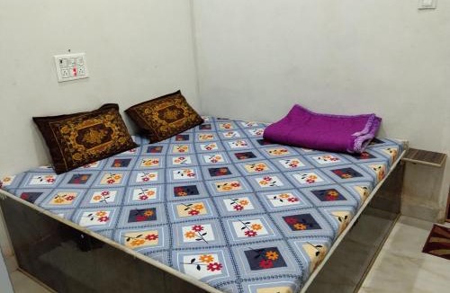 Mathura House | manohar home stay