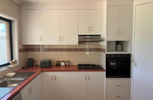 Horsham House | Manor on McIntyre