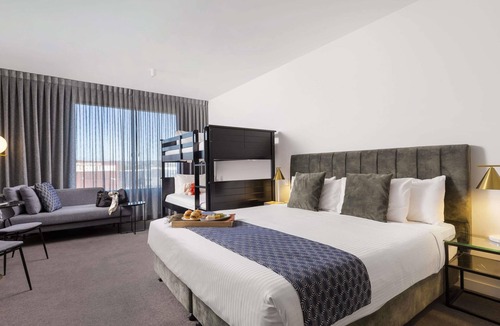 Tonsley Hotel | Mantra Tonsley Adelaide
