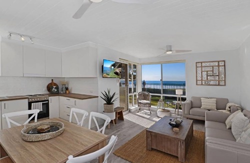 Avoca Beach Apartment | Marese 1 - Groundfloor Beachfront Unit
