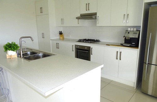 Wallaroo Hotel | Marina Belle, Wallaroo