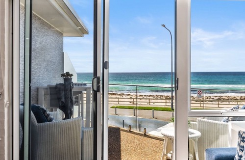 Mollymook Apartment | Mariners 5 - Wake up to the waves in this stunning beachfront unit