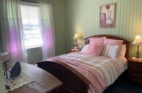 Stanthorpe House | Marlay Cottage
