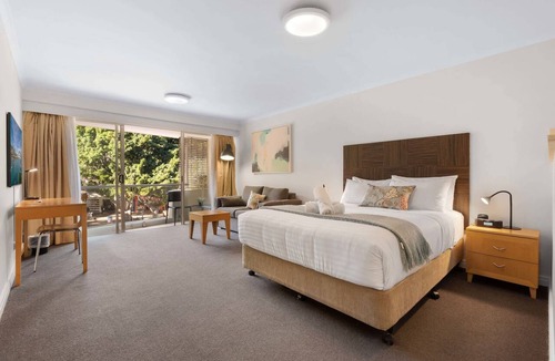 Manly Apartment | Marvelous Manly with Gym and Sauna