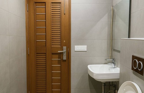 New Delhi Hotel | Mauryan Elite Hotel @ Devli Khanpur