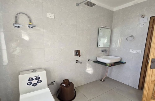 Burwa Hotel | Mb Igloo Resort