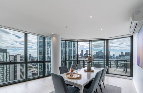 Docklands Apartment | Melbourne Private Apartments - Collins Street Waterfront, Docklands
