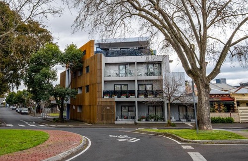 North Melbourne Apartment | Melrose Apartments