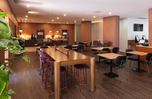 Newcastle West Hotel | Mercure Newcastle