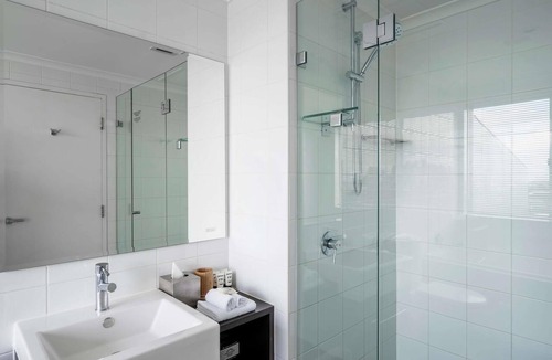 Greenwich Hotel | Mercure Sydney St Leonards