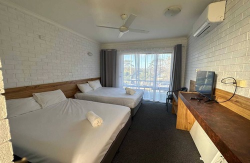 Merimbula Hotel | Merimbula Gardens Motel