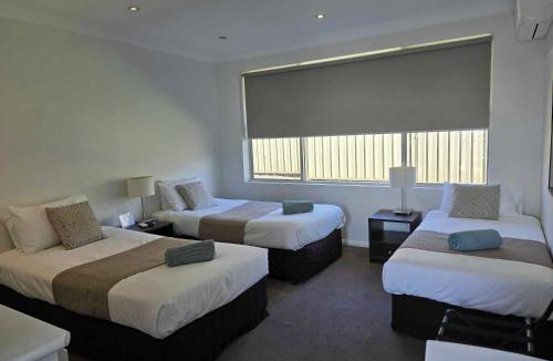 Tumut Hotel | Merivale Motel