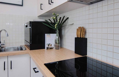 Middle Park Apartment | Middle Park Magic With Parking