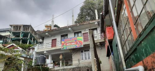 Karsiyang Hostel | Milan Hostel