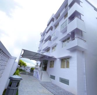 Shenoys Hotel | Millennium Continental