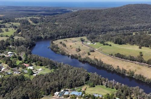 Macksville Villa | Misty River