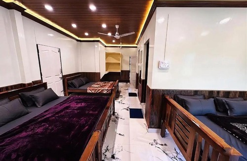 Chithirapuram Hotel | Misty valley Private Pool Villa Munnar