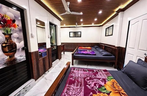 Chithirapuram Hotel | Misty valley Private Pool Villa Munnar