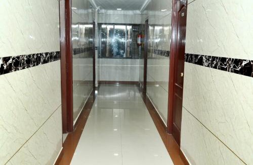 Perambur Purasavakam Hotel | MM Residency Mogappair