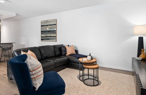 Windsor Apartment | Modern 2-Bed with a Spacious Patio