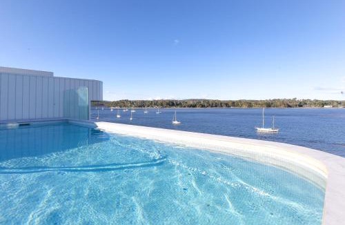 Batemans Bay Apartment | Modern 2-Bedroom Apartment with Pool Access