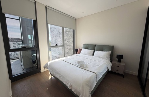 Lidcombe Apartment | Modern 2-Bedroom Apartment Near Olympic Park – Ideal for Families & Short Stays