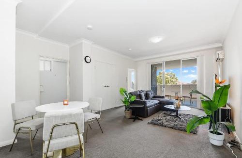 Westmead Apartment | Modern 2BR Apartment in Prime Westmead Location