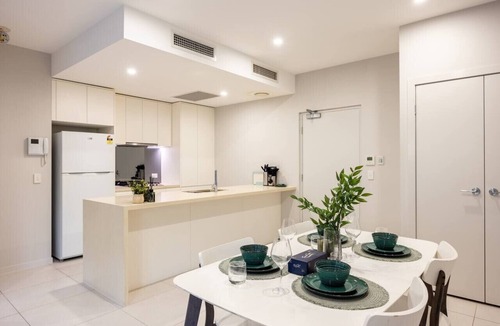 Macgregor Apartment | Modern 2BR | Ducted A/C, Parking & Great Location