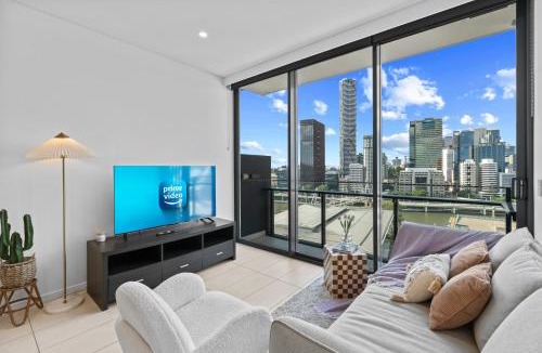West End Apartment | Modern 2BR with River View & Free Parking!
