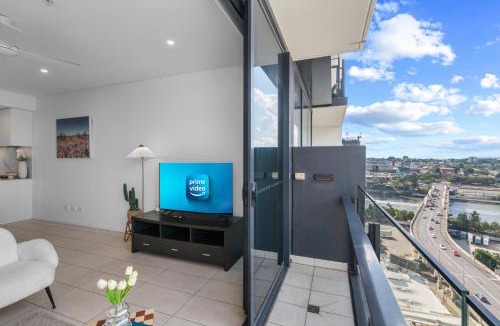 West End Apartment | Modern 2BR with River View & Free Parking!
