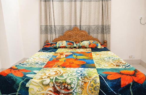 Banani Apartment | Modern Banani Apt, 2BR, 12 Min from Airport