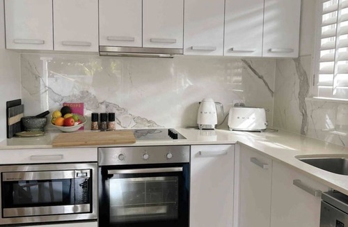 Miami House | Modern beach shack in Miami - 5 MIN WALK TO BEACH.