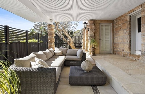 Mosman House | Modern Classic at Mosman Bay - 5 Mins To Ferry