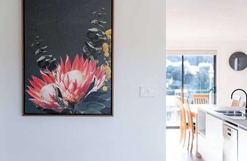 Newstead House | Modern & Convenient in Newstead