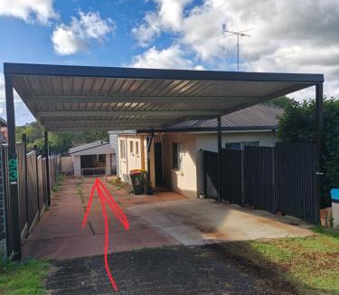 South Toowoomba House | Modern Detached Studio - close to St Vincent Hospital & city & Gabbinbar