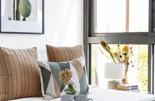 Caulfield North Apartment | Modern Elegance Caulfield North