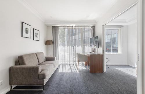 South Yarra Apartment | Modern Nomads Chapel Street 1BR Walk to Iconic Shopping District
