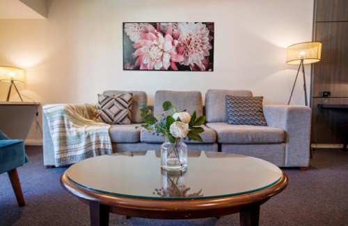Chinatown Apartment | Modern Nomads Spacious Home in the Heart of Melbourne