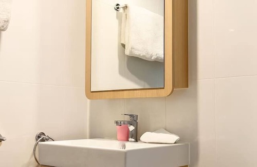 South Brisbane Apartment | Modern Studio w/Pool, Gym, Views - South Brisbane