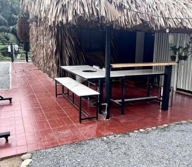 Ben Tre House | Modern Thatch