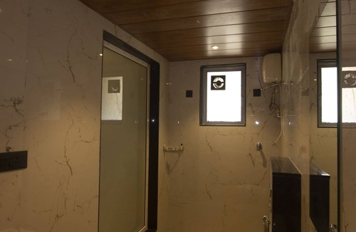 Rabale Hotel | Monarch Montvert Rabale