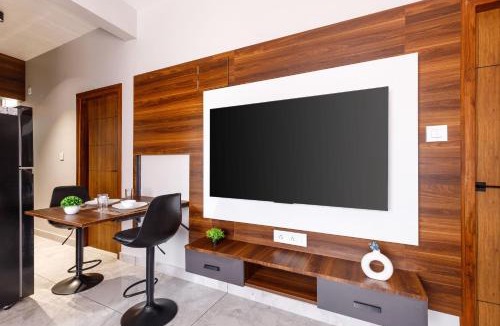 Agara Apartment | Monarch Stay by Red Olive 3BHK Indiranagar Blr