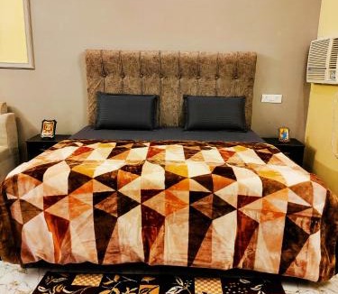 Jabalpur House | MosesVilla
