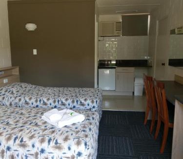 Ipswich Hotel | Motel Monaco