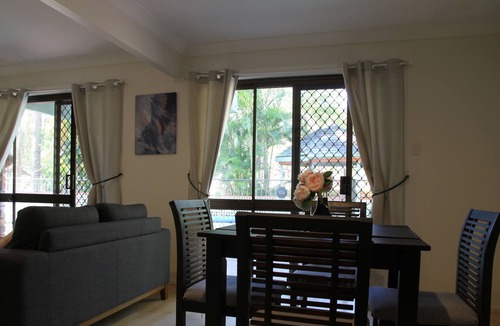 Chapel Hill Apartment | Mount Coot-Tha Studio in Brisbane
