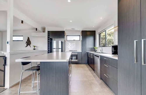 Mount Martha House | Mount Martha Beach House | Bay Views & Games Room
