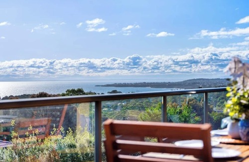 Mount Martha House | Mount Martha Beach House | Bay Views & Games Room