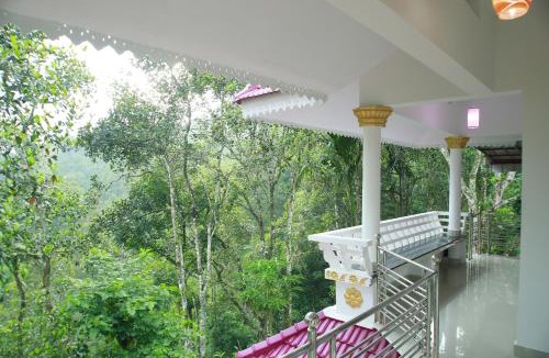 Pirmed House | Mount Spring Valley Homestay
