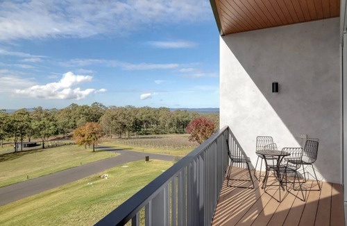 Mount View Apartment | Mount View Estate The Wisteria Studio No. 6